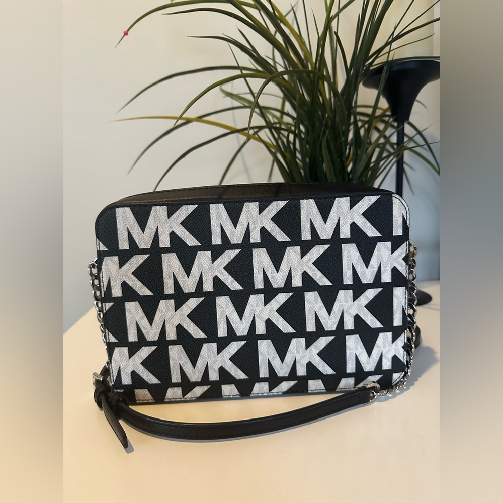 Michael Kors Monogram Crossbody - Picture 2 of 8
